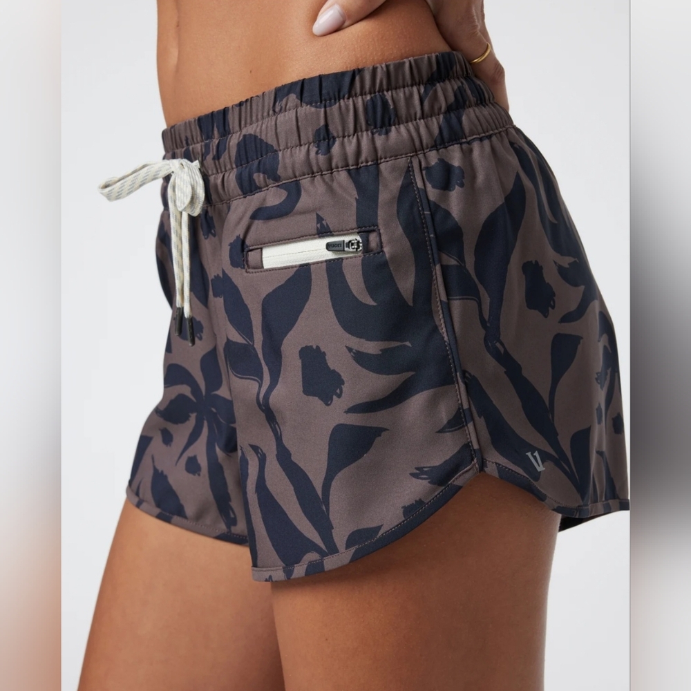 Vuori Clementine 2.0 Shorts - Size Medium